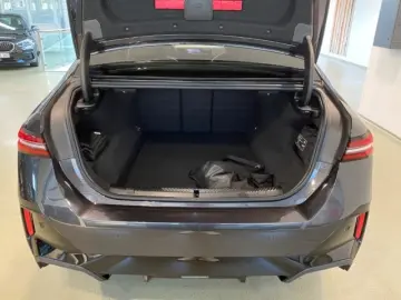 BMW 550 e xDrive M Sport 20 ; IconGl Pano B&W KomfSi