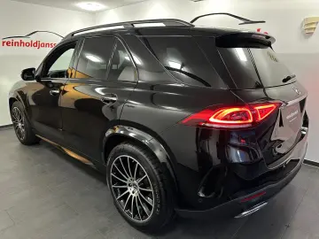 MERCEDES-BENZ GLE 350 d AMG Night Distronic  Pano AHK Memory