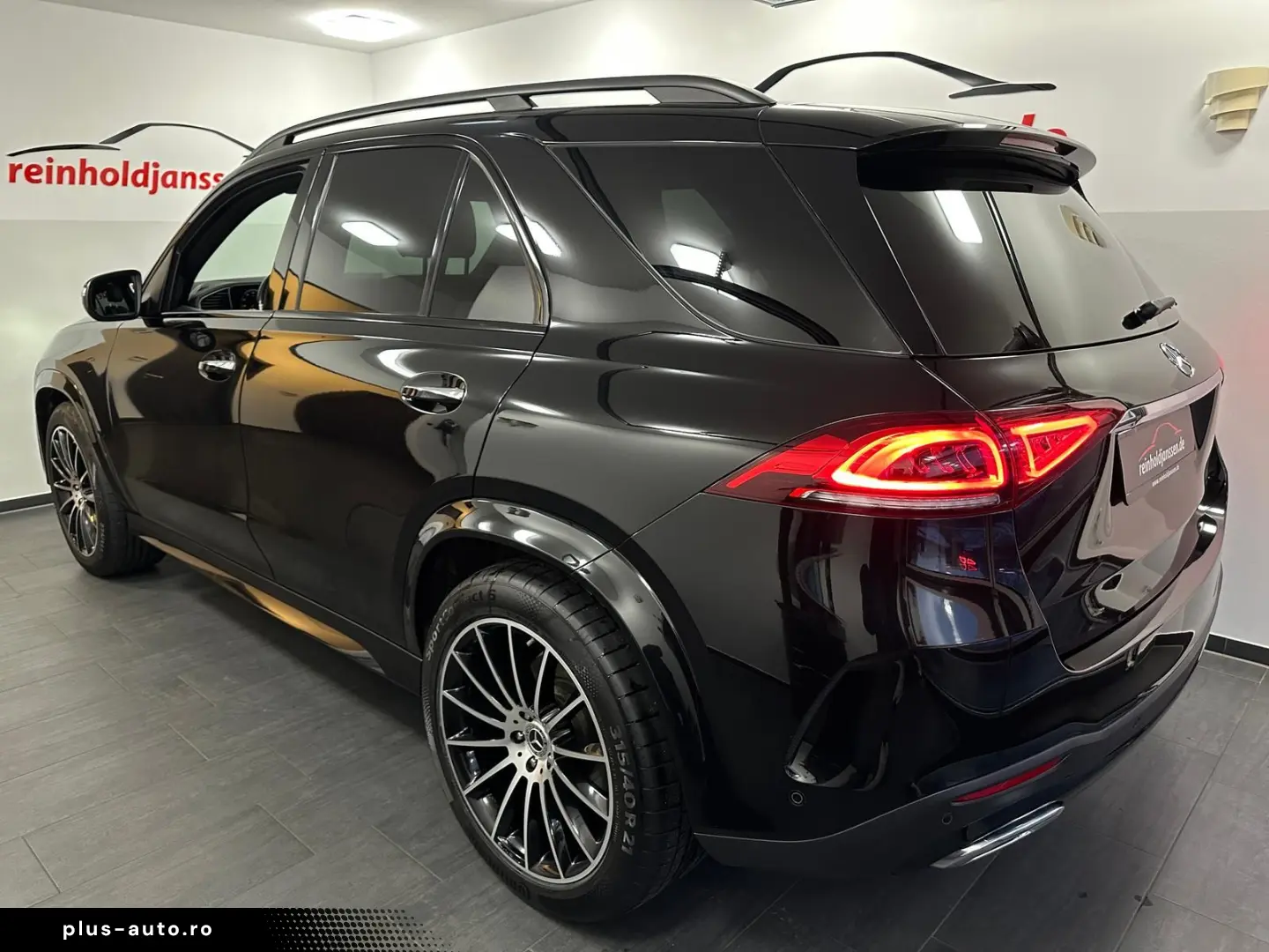 MERCEDES-BENZ GLE 350 d AMG Night Distronic  Pano AHK Memory