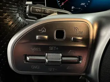 MERCEDES-BENZ GLE 350 d AMG Night Distronic  Pano AHK Memory