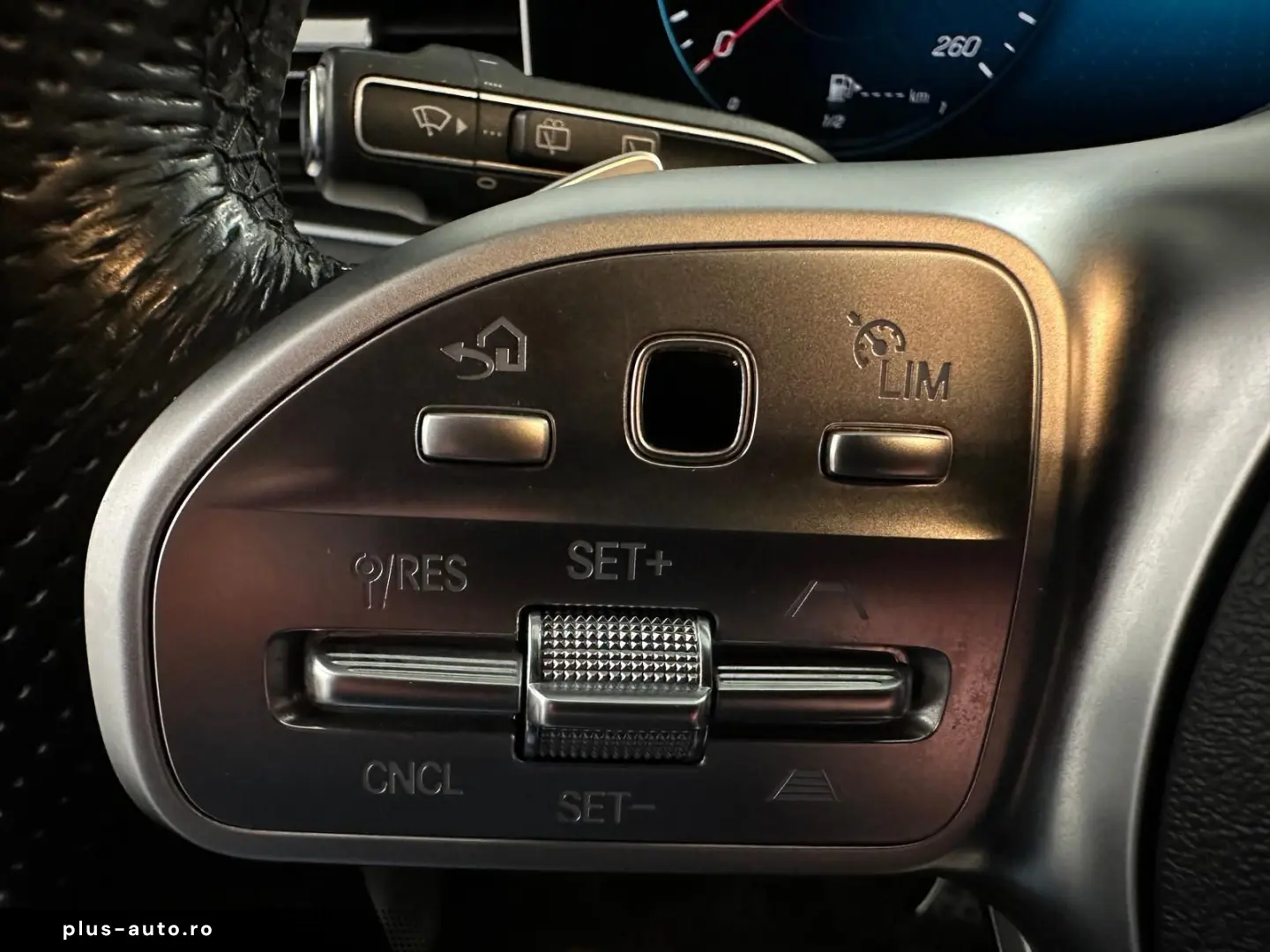 MERCEDES-BENZ GLE 350 d AMG Night Distronic  Pano AHK Memory