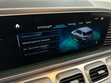 MERCEDES-BENZ GLE 350 d AMG Night Distronic  Pano AHK Memory