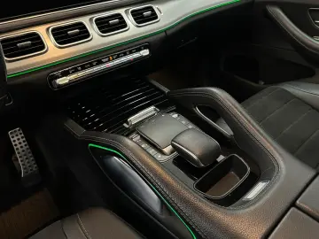 MERCEDES-BENZ GLE 350 d AMG Night Distronic  Pano AHK Memory
