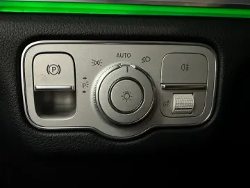 MERCEDES-BENZ GLE 350 d AMG Night Distronic  Pano AHK Memory