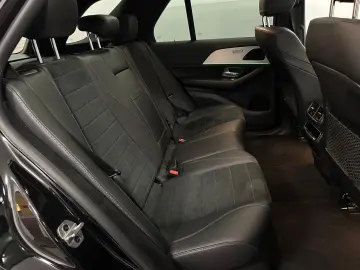 MERCEDES-BENZ GLE 350 d AMG Night Distronic  Pano AHK Memory