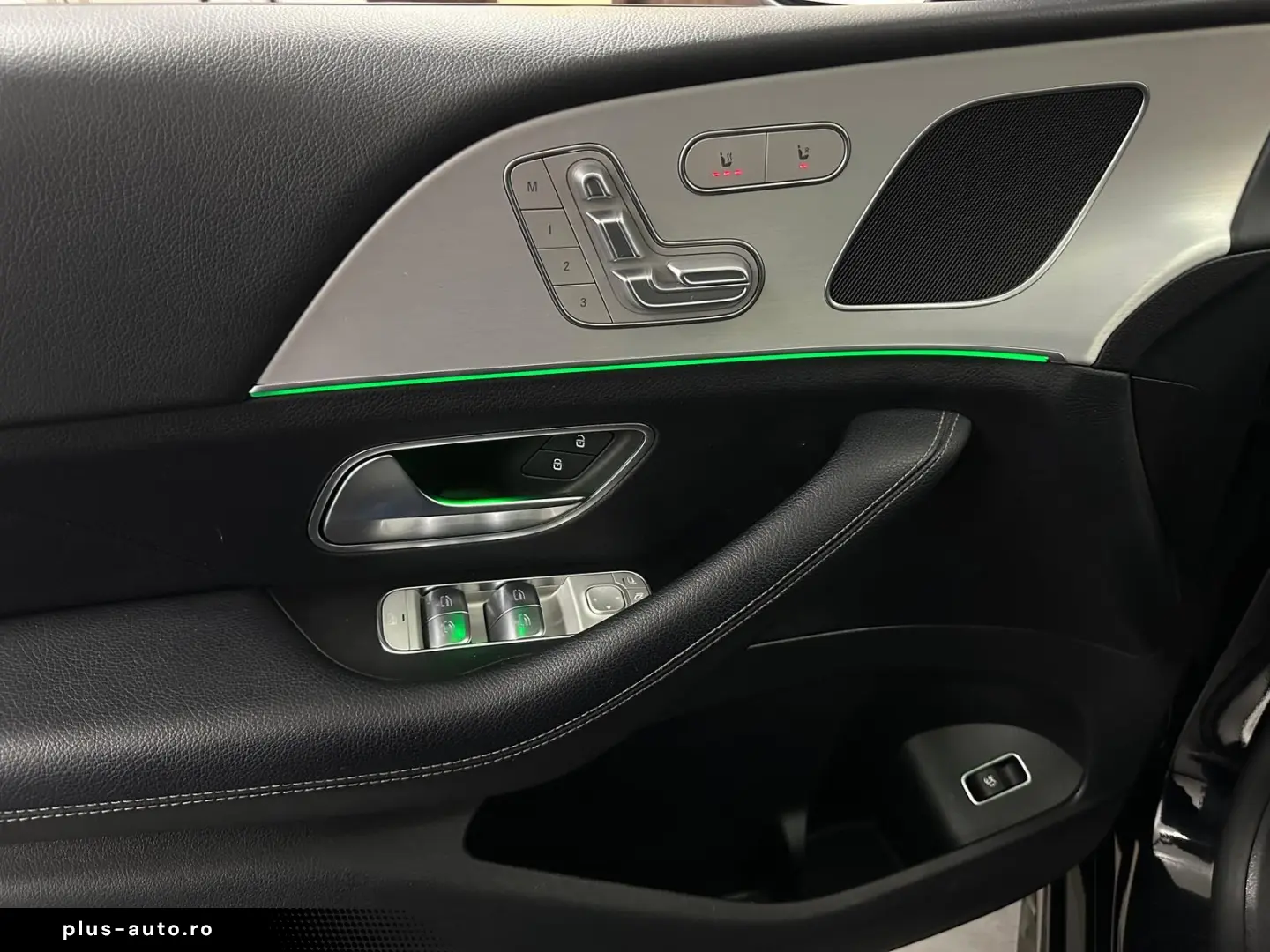 MERCEDES-BENZ GLE 350 d AMG Night Distronic  Pano AHK Memory