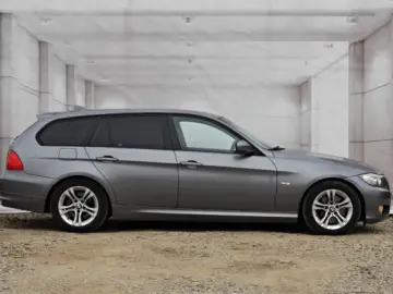 BMW SERIA 3   An 2012