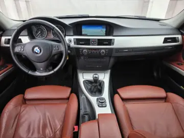 BMW SERIA 3   An 2012
