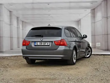 BMW SERIA 3   An 2012