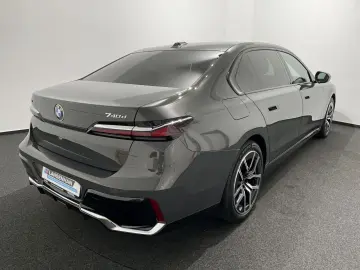 BMW 740d xDrive Limousine M Sportpaket 360  PANO ACC