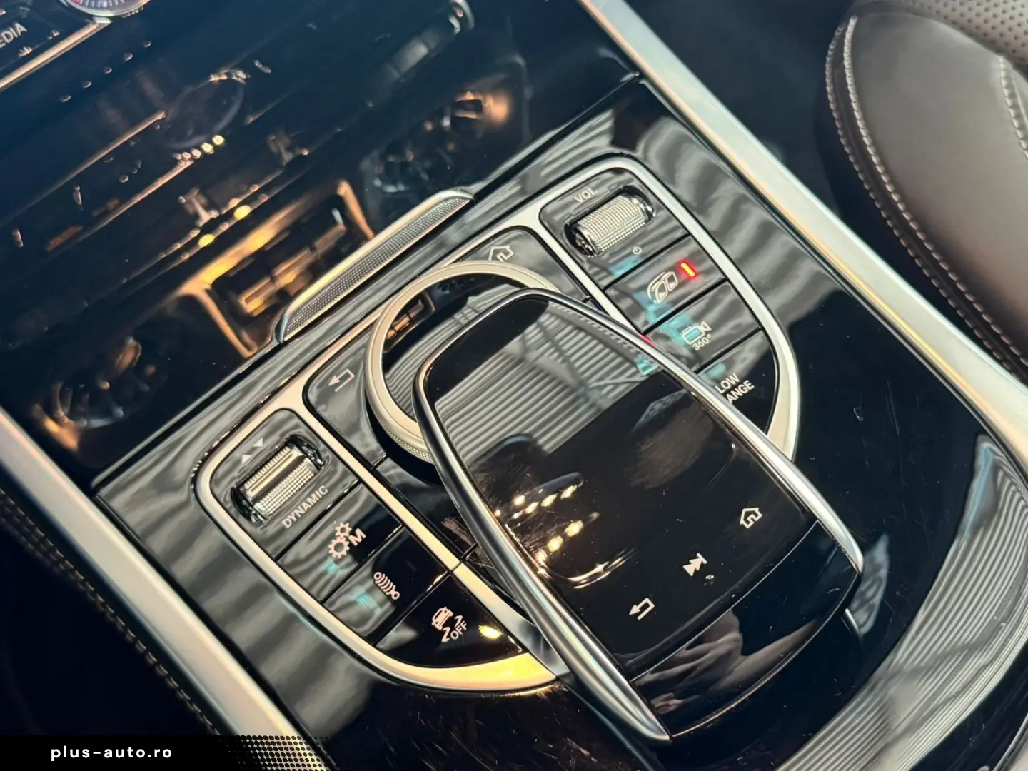 MERCEDES-BENZ G63 AMG Sport Leder AHK Distr.  360 Cam