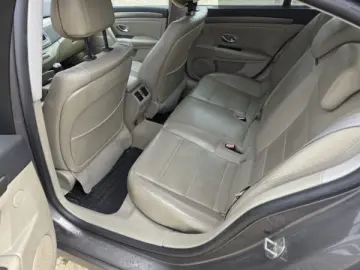 RENAULT LAGUNA   An 2008   Motor 2 0