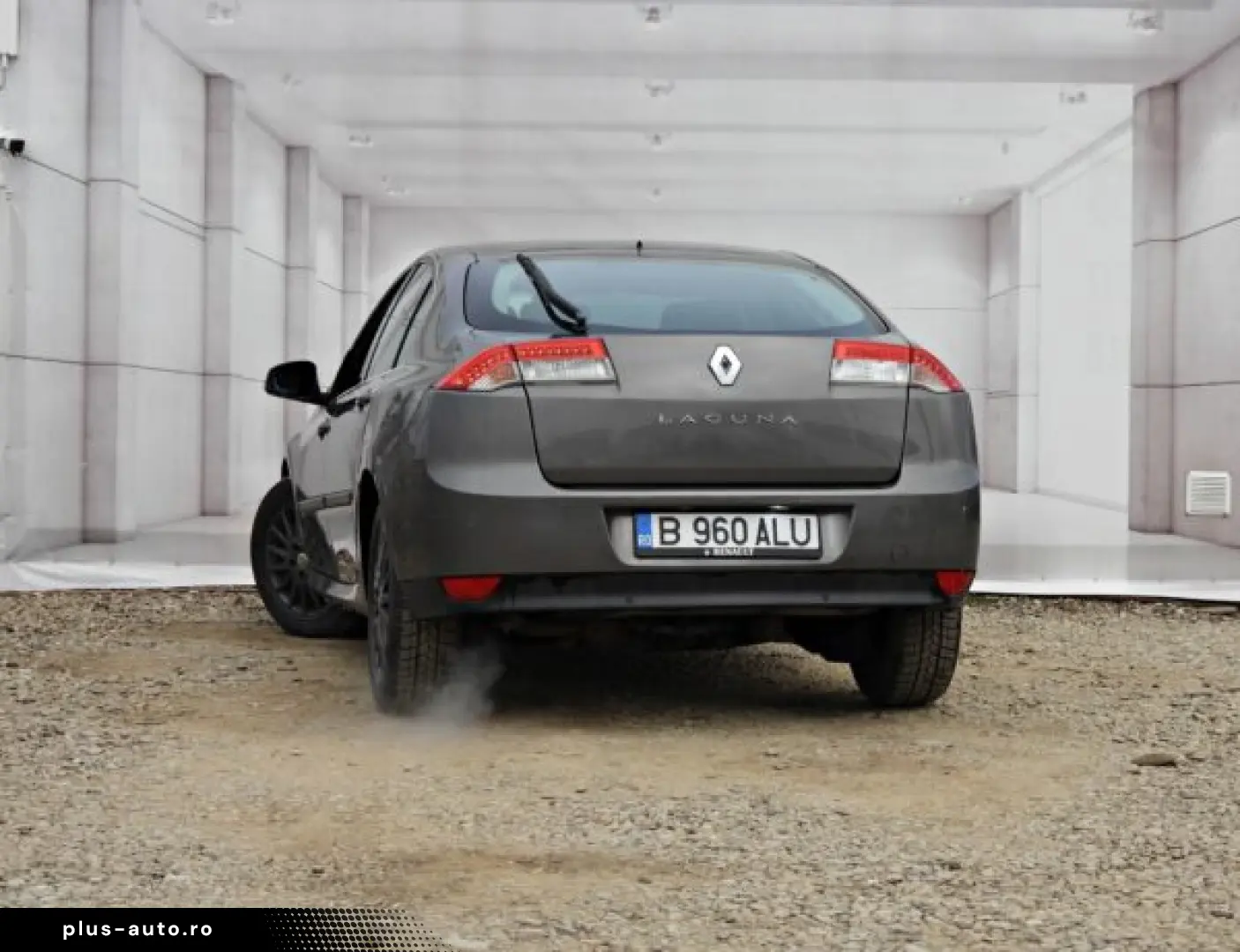 RENAULT LAGUNA   An 2008   Motor 2 0