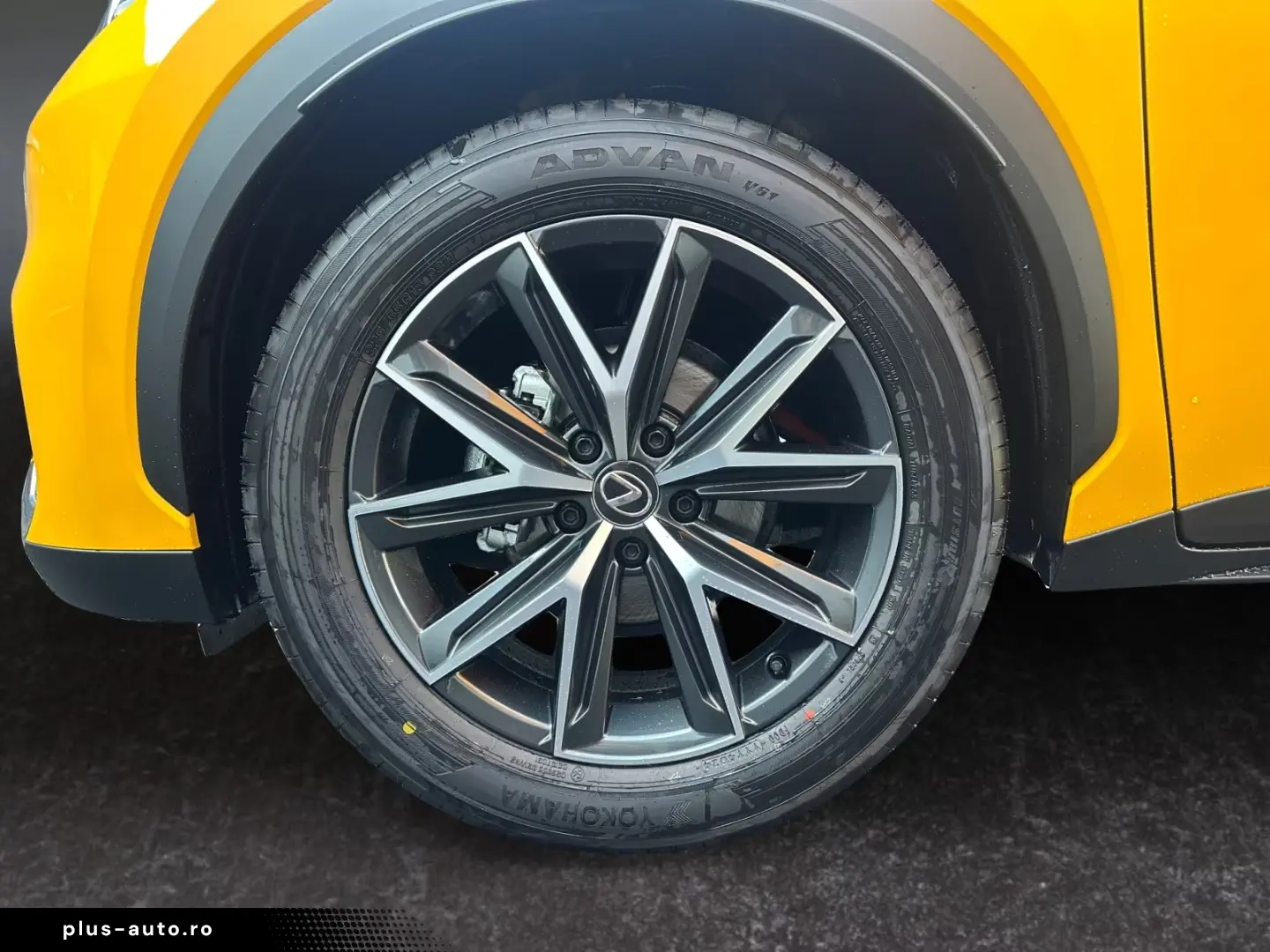 Lexus LBX FWD Emotion  Technology package LED SHZ Camera