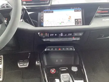AUDI RS 3 2.5 TFSI quattro Vollausstattung Sportpaket