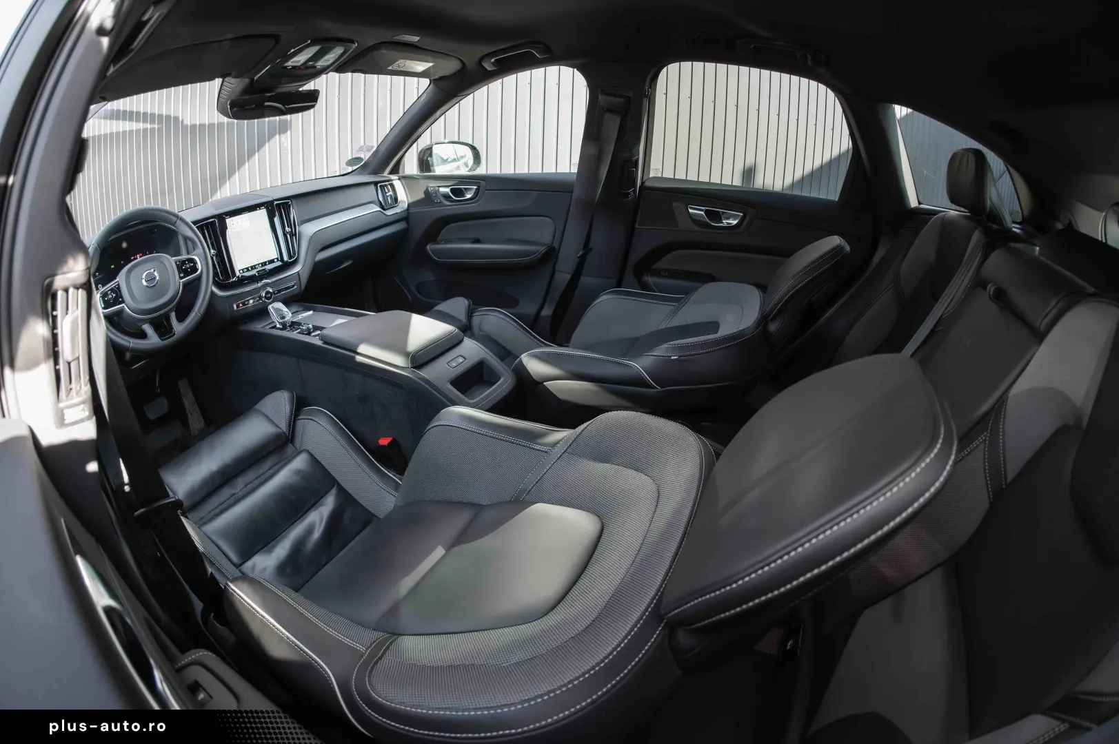 Volvo XC 60 B4 D AWD Plus Dark