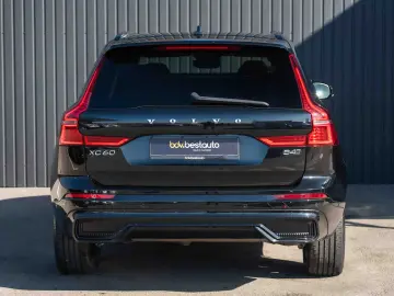 Volvo XC 60 B4 D AWD Plus Dark