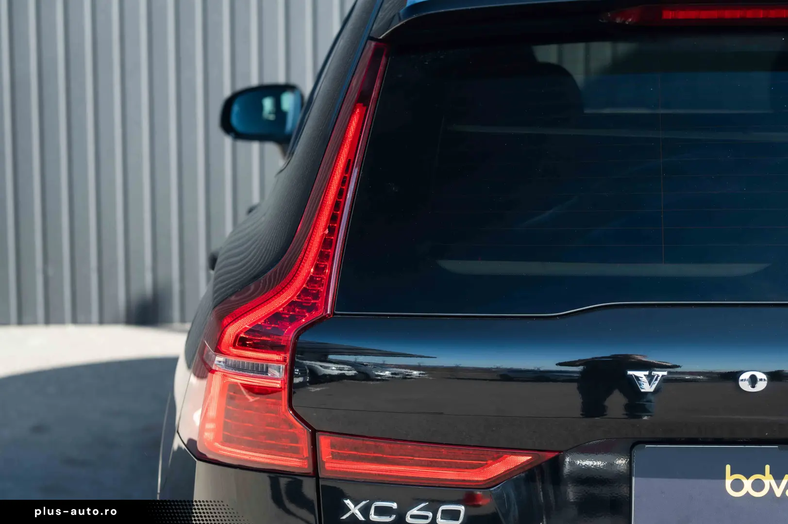 Volvo XC 60 B4 D AWD Plus Dark