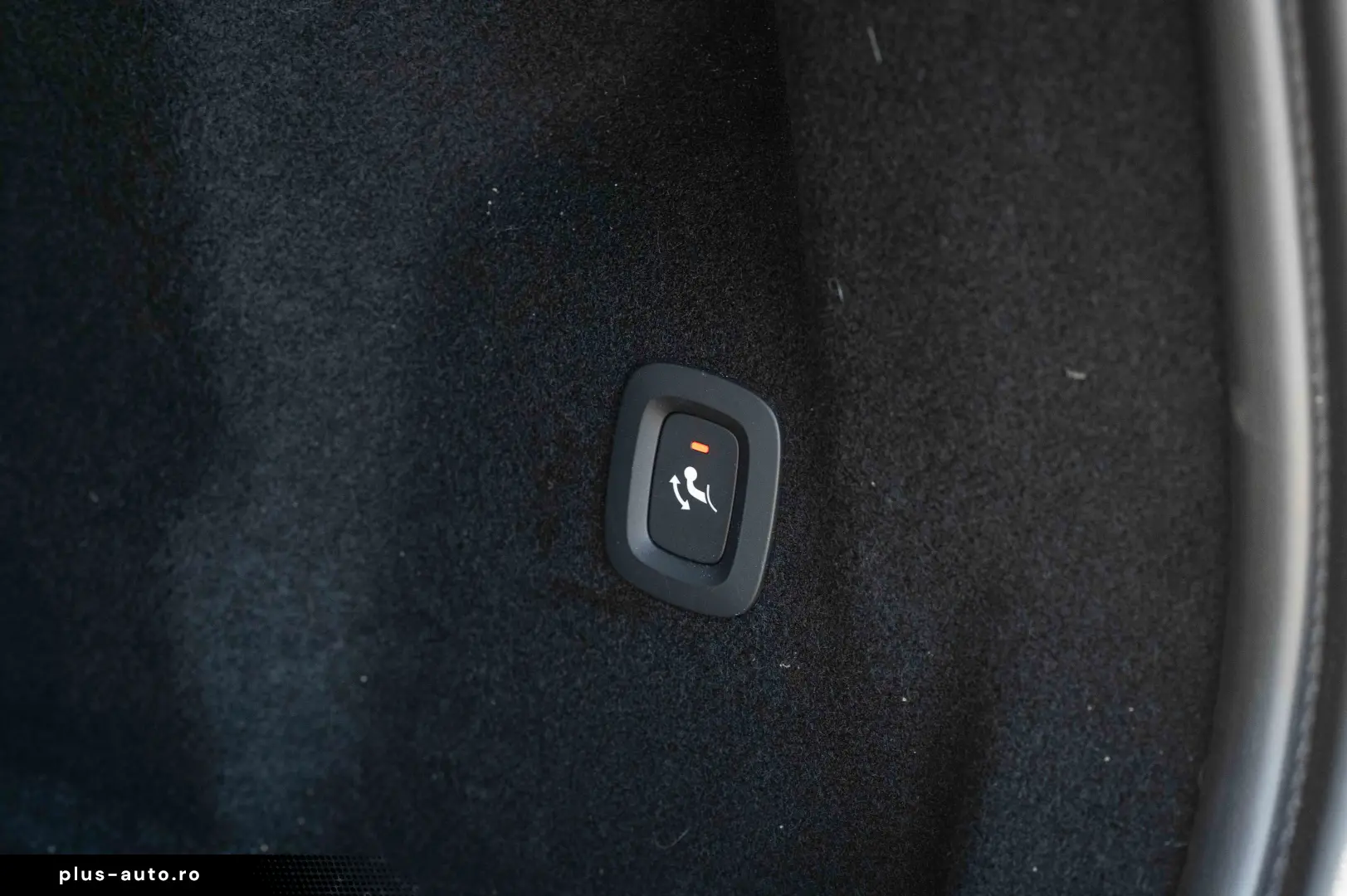 Volvo XC 60 B4 D AWD Plus Dark