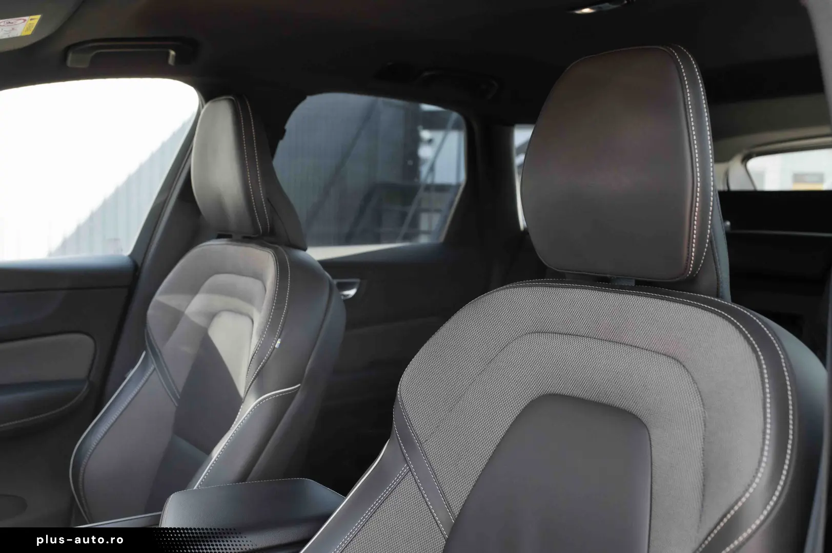 Volvo XC 60 B4 D AWD Plus Dark