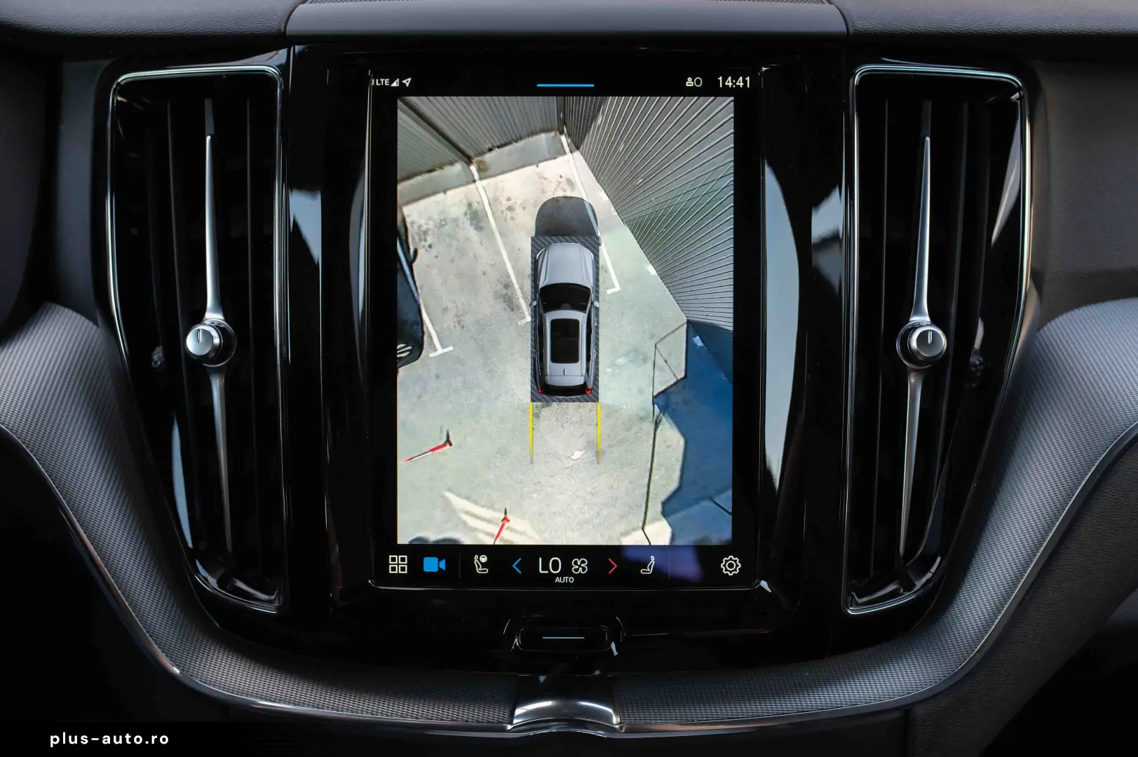 Volvo XC 60 B4 D AWD Plus Dark