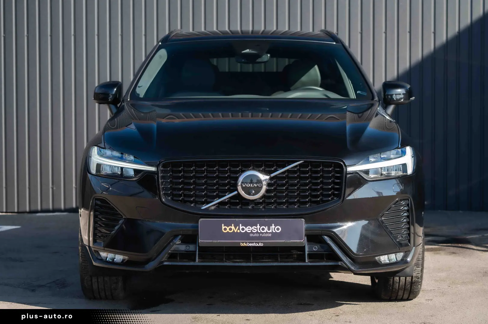 Volvo XC 60 B4 D AWD Plus Dark
