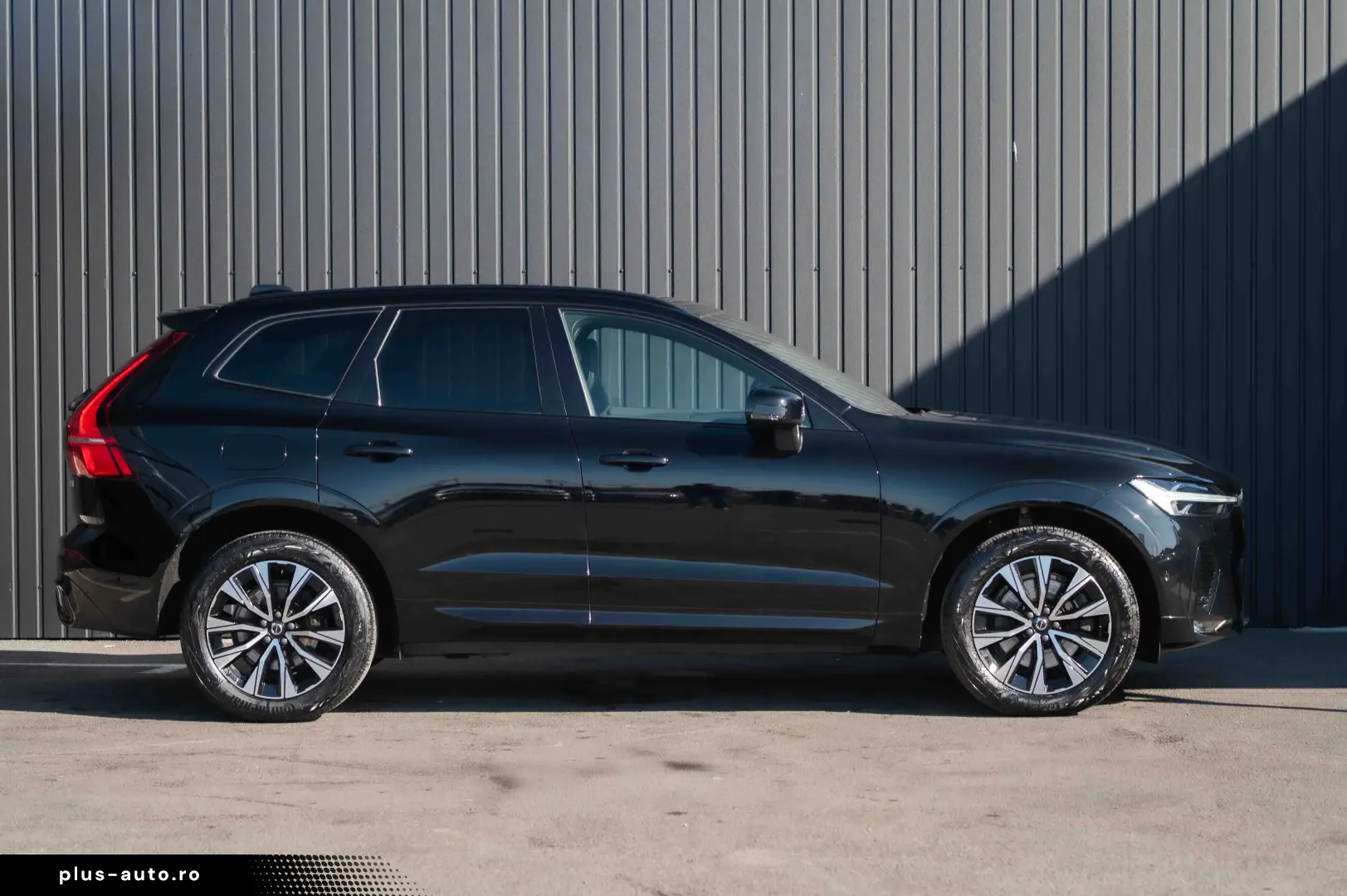 Volvo XC 60 B4 D AWD Plus Dark