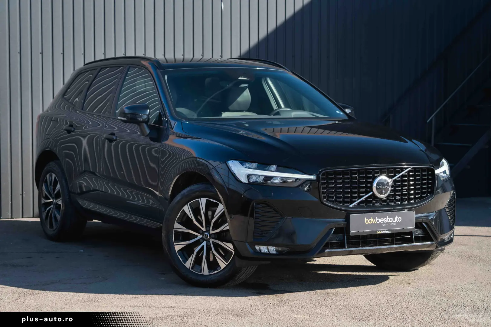 Volvo XC 60 B4 D AWD Plus Dark