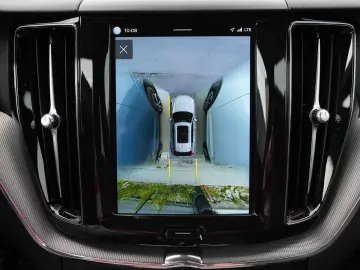 Volvo XC 60 B4 D AWD Plus Dark