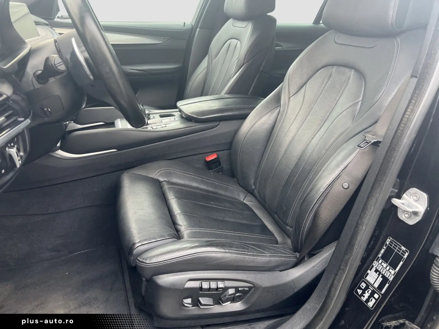 BMW X6 xDrive 30d    M-Sport ACC Luft PanoSD AHK HUD