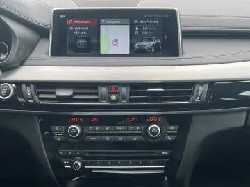 BMW X6 xDrive 30d    M-Sport ACC Luft PanoSD AHK HUD