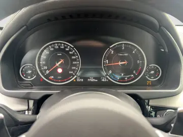 BMW X6 xDrive 30d    M-Sport ACC Luft PanoSD AHK HUD