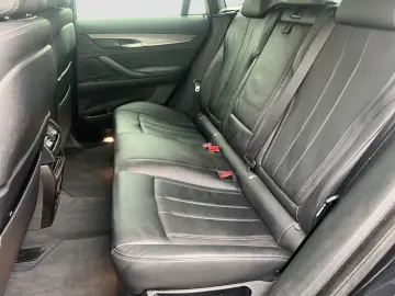 BMW X6 xDrive 30d    M-Sport ACC Luft PanoSD AHK HUD