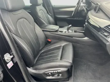 BMW X6 xDrive 30d    M-Sport ACC Luft PanoSD AHK HUD