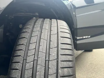 BMW X6 xDrive 30d    M-Sport ACC Luft PanoSD AHK HUD