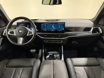 BMW X5 xDrive40i M Sportpaket Standhzg AHK Luftfeder