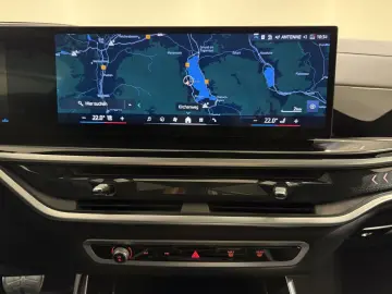 BMW X5 xDrive40i M Sportpaket Standhzg AHK Luftfeder