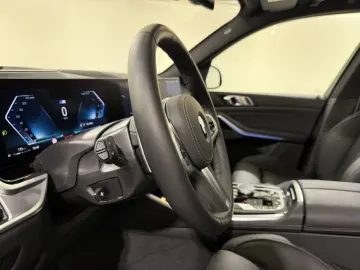 BMW X5 xDrive40i M Sportpaket Standhzg AHK Luftfeder