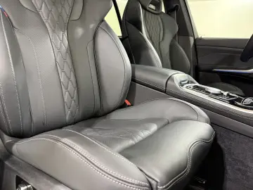 BMW X5 xDrive40i M Sportpaket Standhzg AHK Luftfeder