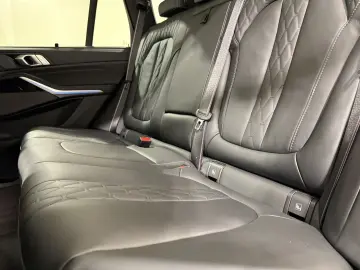 BMW X5 xDrive40i M Sportpaket Standhzg AHK Luftfeder