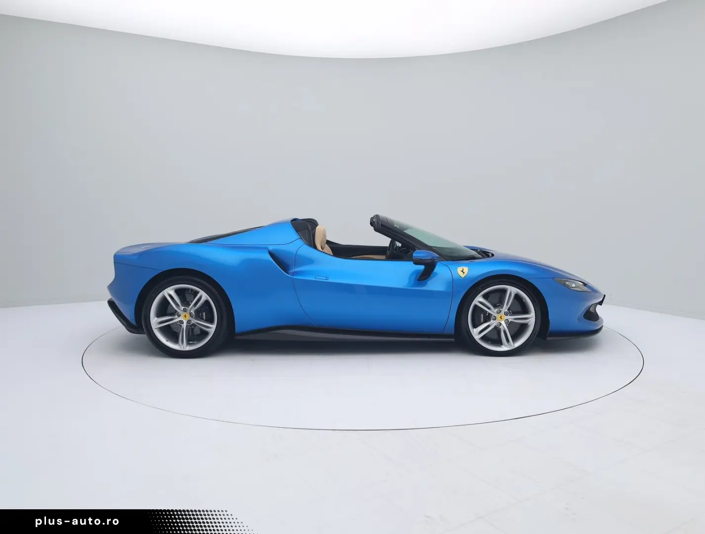 FERRARI 296 GTS - BLU CORSA   Sabia Int.