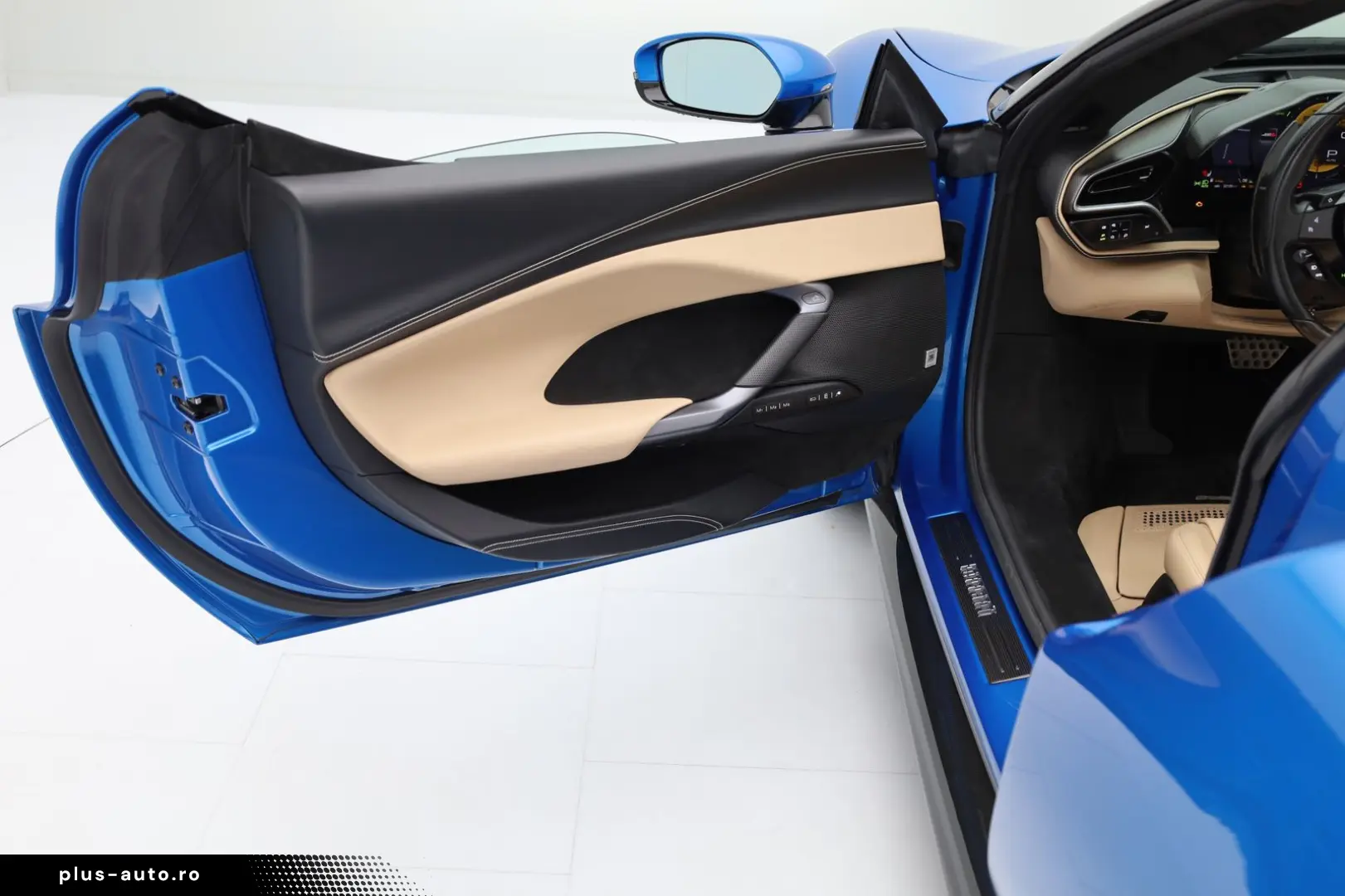 FERRARI 296 GTS - BLU CORSA   Sabia Int.