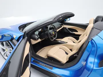 FERRARI 296 GTS - BLU CORSA   Sabia Int.