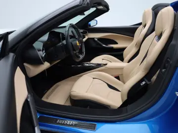 FERRARI 296 GTS - BLU CORSA   Sabia Int.