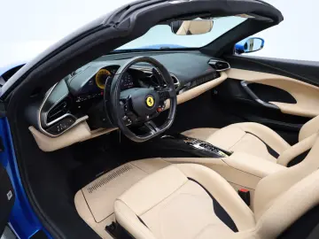 FERRARI 296 GTS - BLU CORSA   Sabia Int.