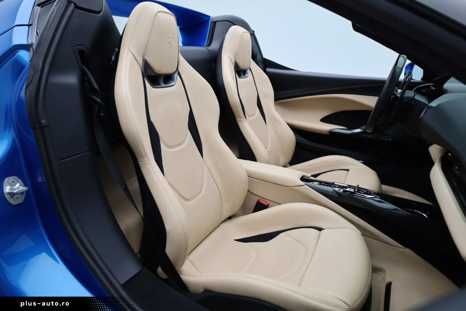 FERRARI 296 GTS - BLU CORSA   Sabia Int.