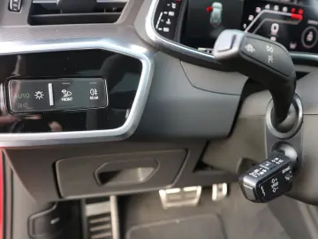 AUDI RS 6 Avant HUD PANO B&O MATRIX CARPLAY ACC