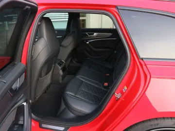 AUDI RS 6 Avant HUD PANO B&O MATRIX CARPLAY ACC