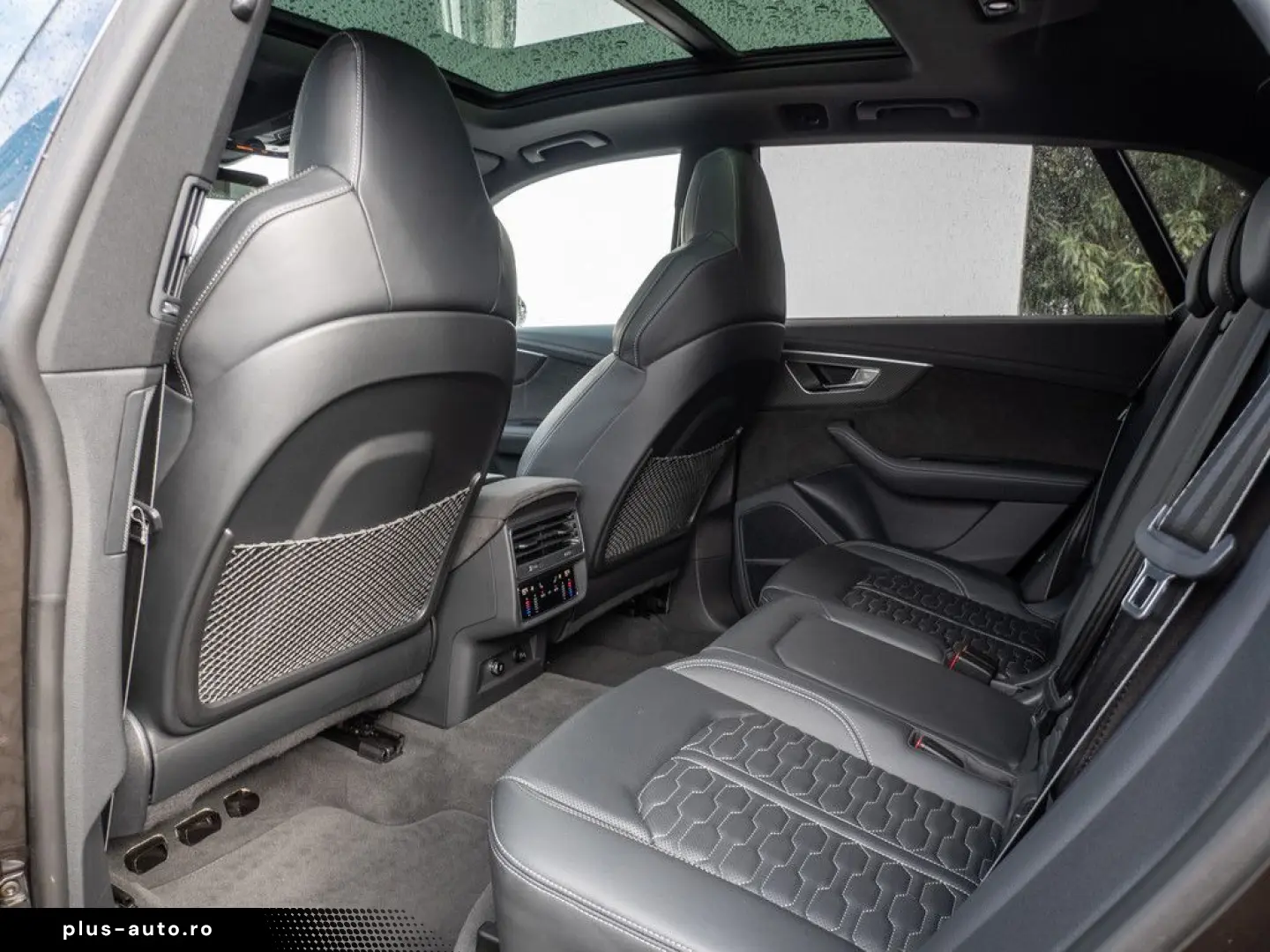 AUDI RS Q8 TFSI quattro MATRIX HUD PANO STAND