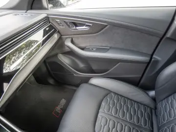 AUDI RS Q8 TFSI quattro MATRIX HUD PANO STAND